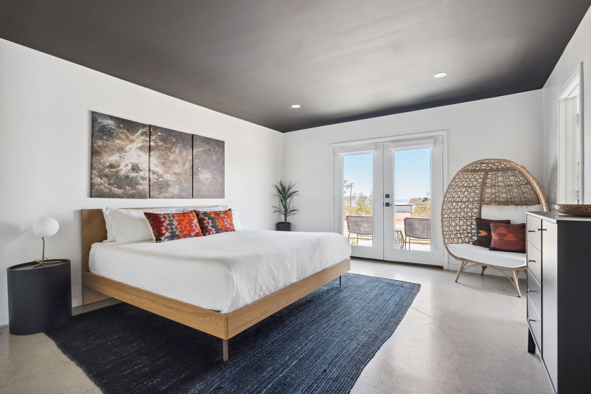 4 bedrooms, iron/ironing board, travel cot, WiFi