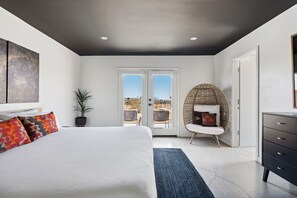 4 bedrooms, iron/ironing board, travel cot, WiFi