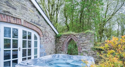 The Stables - 2 Bedroom Cottage - Princes Gate