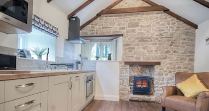 The Lodge - 2 Bedroom Cottage - Princes Gate