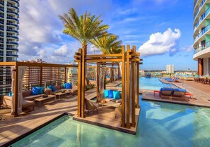 Pool - Insane Ocean View Balcony  Beachfront Condo Pool (Hollywood)