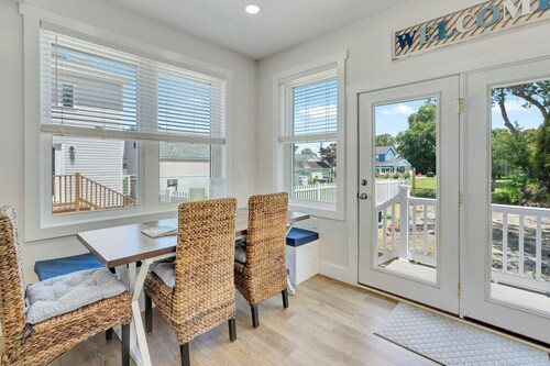 High Tide Hideaway on Chincoteague Island!