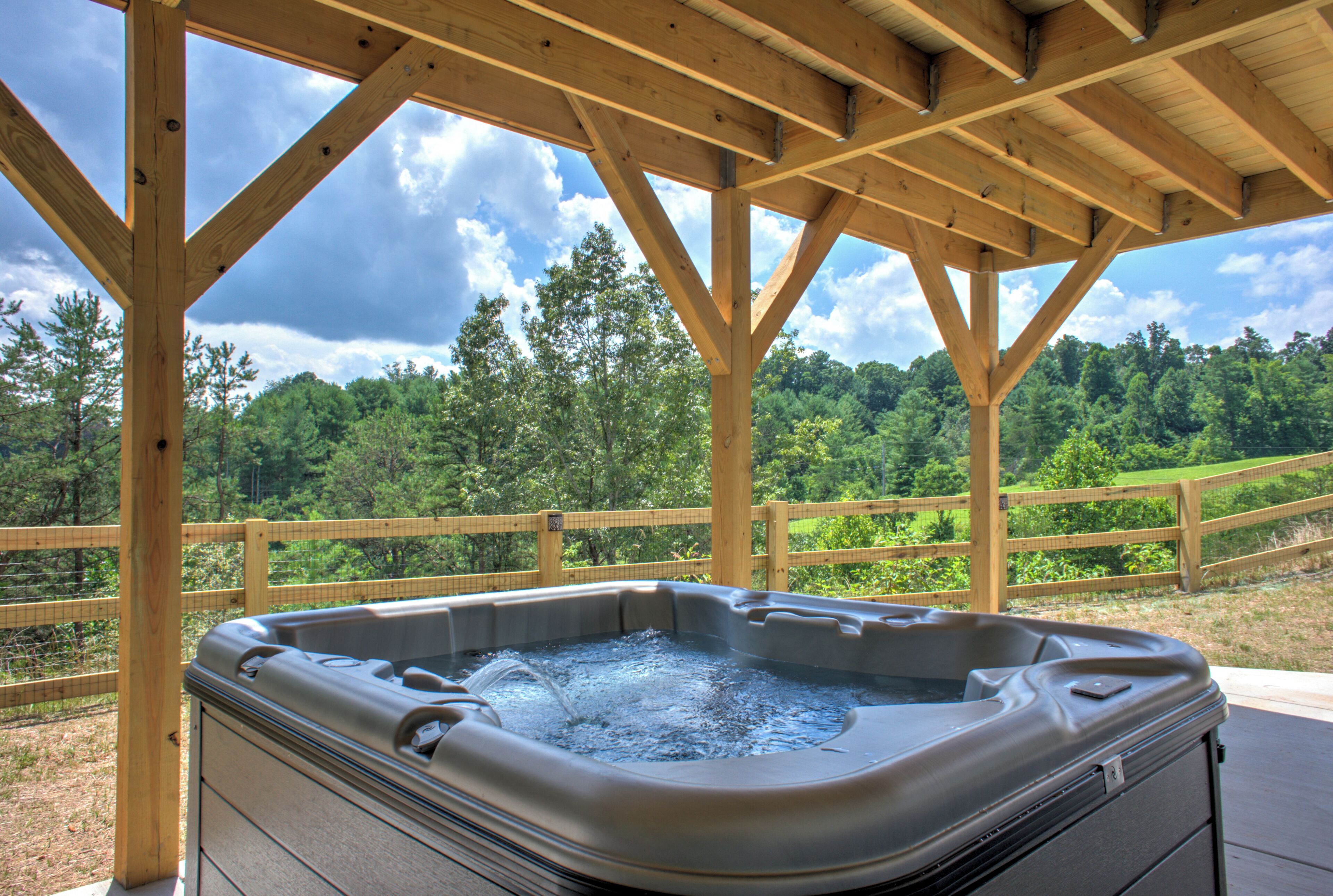 Hops and Dreams by Carolina Mornings | Hot Tub, Firepit, & Mtn Views⛰️