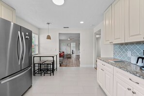 Interior - Magnolia Heights Beauty (St. Petersburg)