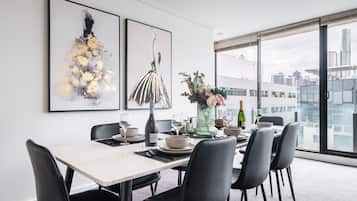Premium Apartment | Dining room