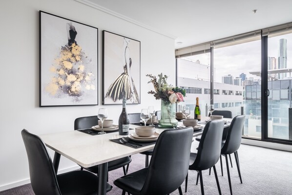 Premium Apartment | Dining room