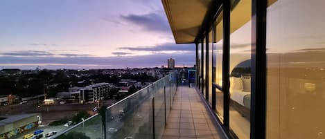 Deluxe Apartment | Balcony