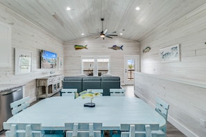 House, 4 Bedrooms | Interior - Fishtastic Sp103 4 Bedroom Home by RedAwning (Rockport)