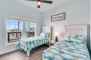 Casa, 4 habitaciones | 4 dormitorios, tabla de planchar con plancha, wifi gratis