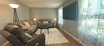 Quiet Paradise Close to Fort Bragg with 75, 70, 65 & 32 Inch TVs