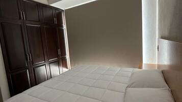 Ropa de cama de alta calidad, wifi gratis y ropa de cama