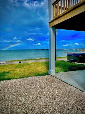 Property grounds - Waterfront,Community Pool,Personal Hottub,Walk to Bars, Restaurants and Pier (Fulton)