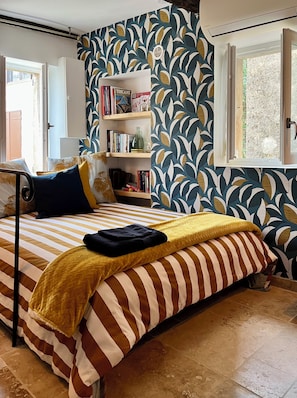 1 bedroom, iron/ironing board, free WiFi, bed sheets