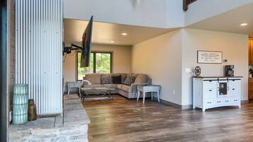 TV connectée, cheminée