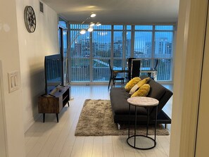 Comfort Condo | Living area