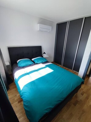 2 bedrooms, iron/ironing board, travel cot, WiFi - Maison Climatisé à 10min de Walibi (Peyrieu)