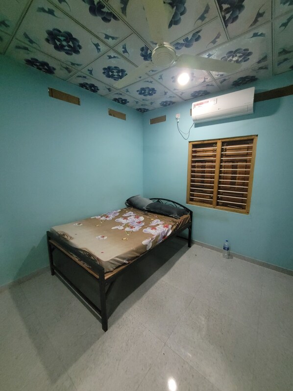 House | 3 bedrooms, free WiFi - A Stunning, Newly Built 3-bedroom Property to Rent (Iyakachchi)