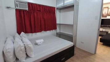 Decoración personalizada, muebles diferentes y escritorio