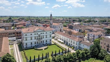 Facciata della struttura