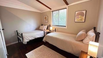 3 chambres, fer et planche Ă  repasser, Wi-Fi gratuit, draps fournis