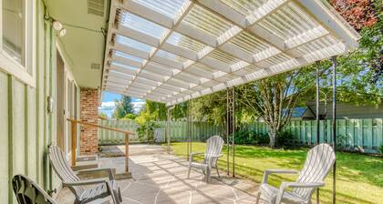 Dog-friendly wine county home with enclosed yard, W/D, cable, covered patio