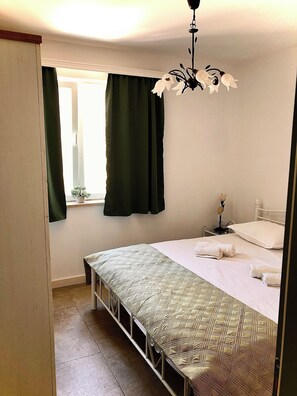 1 bedroom, iron/ironing board, WiFi, bed sheets - SWEET DREAM (POSTIRA)