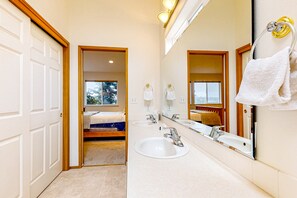 Hair dryer, towels
