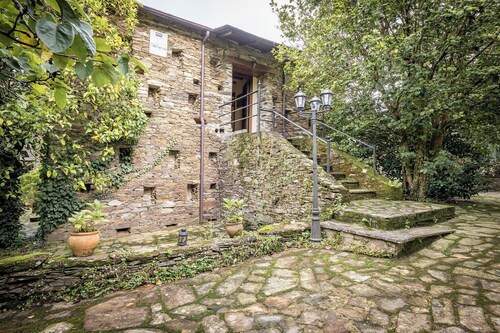 Villa in Asturias with cinema |Pool|BBQ|14 Pax|Games, IR Property Management