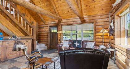 Cabin with Sauna in the Heart of the North Shore