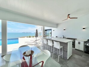 Outdoor dining - Ocean Front Villa in Boca Chica! (Boca Chica)