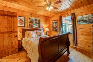 Cabin, Multiple Beds, Patio, Mountain View (Blueridge Lodge) - Blueridge Lodge Wrap-around Deck (Blue Ridge)