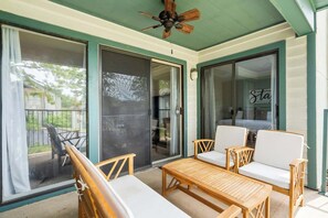 Terrace/patio - Branson Cozy Bungalow in Premier Location! (Branson)