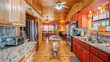 Cabin, Multiple Beds, Patio, Mountain View (Blueridge Bunk House) | Private kitchen | Fridge, microwave, oven, stovetop