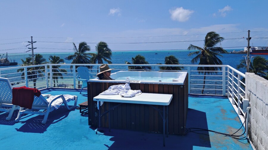 BAHIA SAN ANDRES HOSPEDAJE