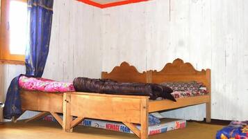 Habitación doble estándar | Insonorización, tabla de planchar con plancha y wifi gratis