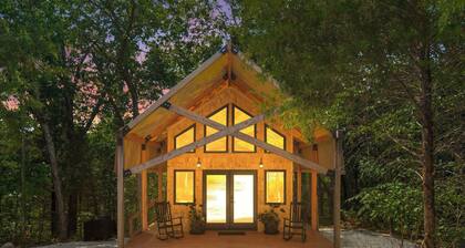Cedar Creek - Glamping in the Ozarks!