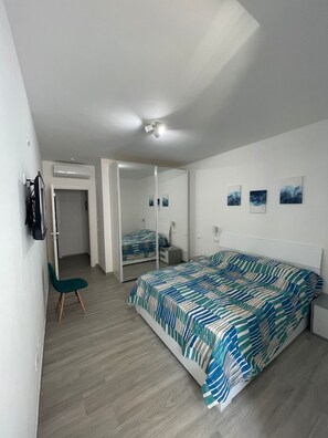 5 camere, Wi-Fi, lenzuola