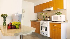 Business Apartment | Private kitchen - Loft Berlin by The Local Way (Mexico City)