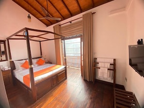 Egyptian cotton sheets, premium bedding, down duvets, pillow-top beds - The Dutch Boutique (Galle)