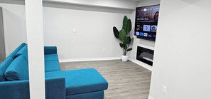 Smart-TV, peis, videospill og stereoanlegg