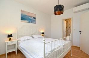 2 bedrooms, Internet