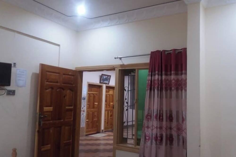 Pakistan Hotel & Restaurant Balakot