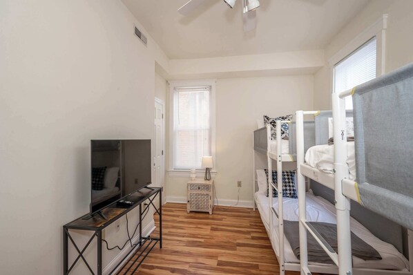 Maison, plusieurs lits, cuisine | 1 chambre, décoration personnalisée, ameublement personnalisé
