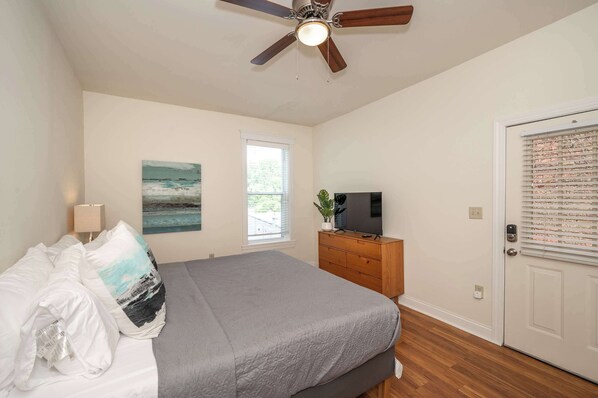 4 عدّة غرف نوم وبديكورات فريدة لكل غرفة وطراز فريد لكل وحدة