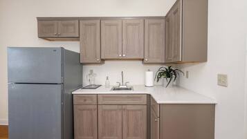 Rumah, Beberapa Tempat Tidur, dapur | Dapur pribadi | Lemari es, microwave, oven, dan kompor