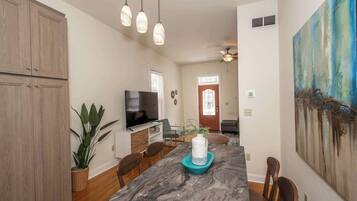 House, Multiple Beds, Kitchen | Interior