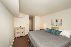 House, Multiple Beds, Kitchen | 4 bedrooms, individually decorated, individually furnished, free WiFi