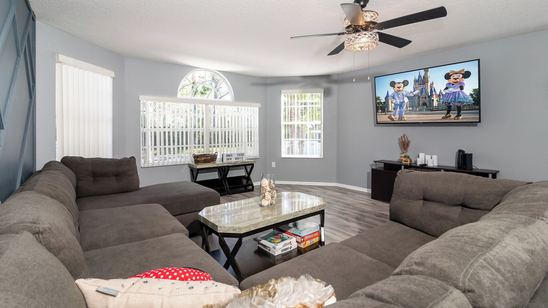 House, Multiple Beds, Kitchen | Living area