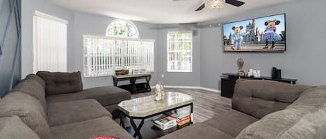 House, Multiple Beds, Kitchen | Living area
