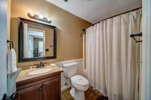 Cabin, Multiple Beds, Hot Tub | Bathroom